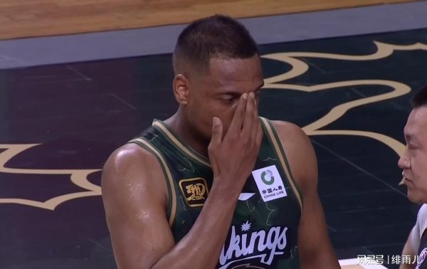 大通速配 正式确定！男篮强力锋线被曝将加盟广东队，力保杜锋打进总决赛？